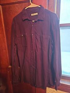 lot 3131 image: Sonoma Mens Burgundy Corduroy Button-Up Shirt Size M Tall