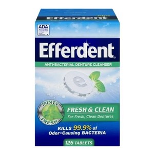 lot 1058 image: Efferdent Plus Mint Anti-Bacterial Denture Cleanser - 126ct