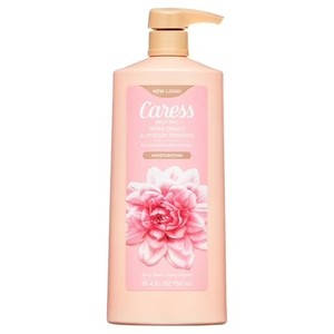 lot 1664 image: Caress Body Wash with Pump Daily Silk With Silk Extract For Noticeably Silky 25.4 oz
