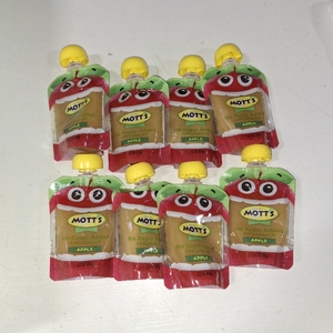lot 1762 image: 8 Packs Motts Snack and Go Applesauce, Natural, 3.2 oz