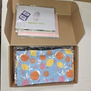 lot 1778 image: FUYIHGL  12PCS Mahjong Gift Set with Greeting Cards & Envelopes