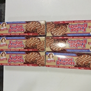 lot 11722 image: 6 Boxes Little Debbie Fudge Rounds - 9.5oz8pk