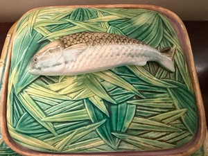 lot 123 image: Antique 2-Piece Majolica Sardine Box, George Jones & Sons Circa 1875