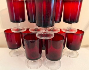 lot 172 image: Luminarc Ruby Red Wine Glasses (12)