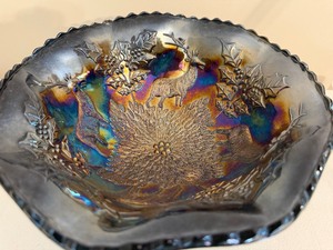 lot 173 image: Fenton Stag and Holly Footed Bowl