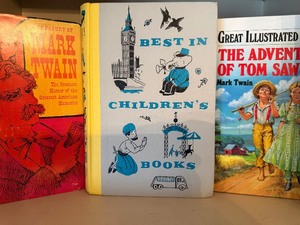 lot 176 image: Books - Mark Twain and Best in Childrens Books (CR 1957)