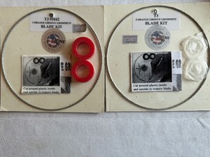 lot 196 image: Orange Groove Grommet Blade Kits