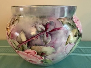 lot 202 image: Vintage T & V Limoges, France Vase, Hand Painted and Signed Johnson