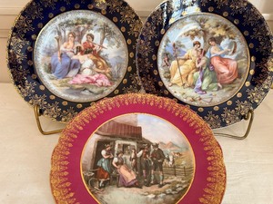 lot 208 image: Vintage Italian Bowls, Limoges, France L.R.L. Signed Plate