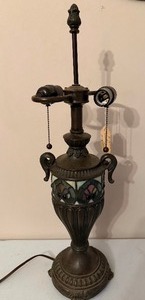 lot 228 image: Tiffany Style Metal Lamp Base w Ornate Stained Glass Accent