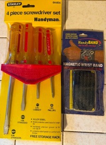lot 253 image: Magnetic Wristband and Stanley 4-Piece Screwdriver Set, Both New
