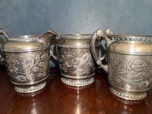 lot 269 image: Silverplate Pieces - Tufts CreamSugarSpoon Holder