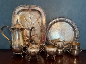 lot 276 image: Silverplate Pieces - Please See Pictures for Variety