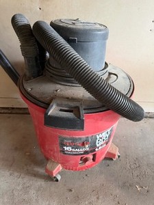 lot 604 image: Wet Dry Vac