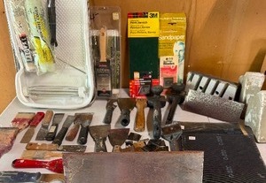 lot 619 image: Painting Supplies, Ladder Feet Covers