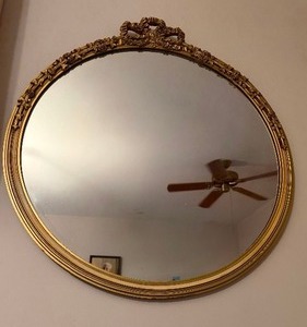 lot 386 image: Vintage Mirror