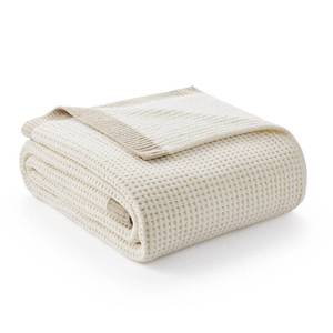 lot 7640 image: Am�lie Home Chenille Throw Blanket, Soft Cozy Waffle Throw for Couch & Sofa, Warm Yet Lightweight, Breathable All-Season Throws for Women Men, Housewarming, Birthdays, 50x60, Ivory - Retail $29