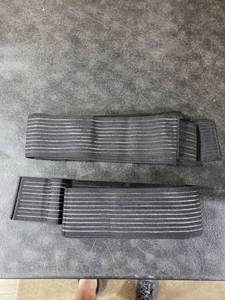 lot 7700 image: 2pk Elastic Velcro Waist Trainers