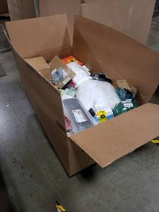 lot 7779 image: Large Box of Misc. Items