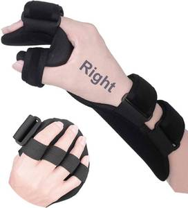 lot 7697 image: Velcro Adjustable Right Wrist Brace Large