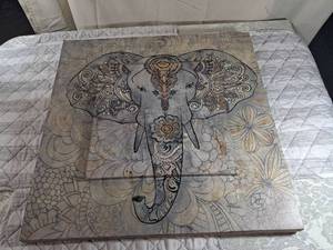 lot 10 image: Decorative Elephant Canvas Wall Art Set