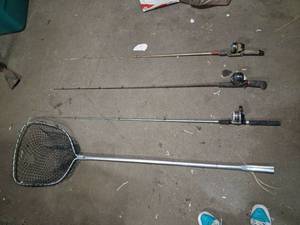 lot 14 image: Fishing Rod and Reel Combo Set with Landing Net
