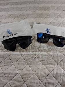 lot 61 image: Paleshy Brand Sunglasses Set with Carrying Bags