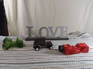 lot 85 image: 3 Collectible Vehicle Set with Love Sign