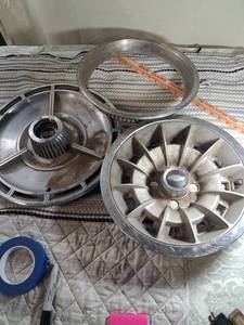 lot 108 image: Chevrolet SS Hub Caps Set