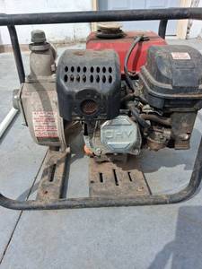 lot 109 image: Predator Gas Powered Water Pump