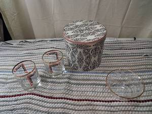 lot 120 image: CRESCO Glassware Collection with Decorative Storage Box on glass dish gold trim