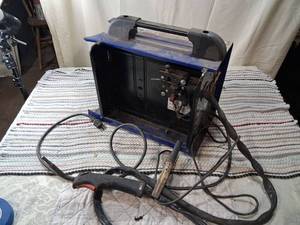 Campbell Hausfeld MIG-FLUX 30 Wire Feed Welder [project needs work ]