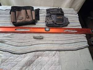 lot 138 image: Construction Tool Belt Set with Level and Folding Knife