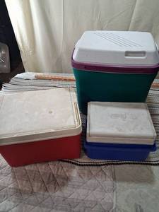 lot 155 image: Assorted Cooler Collection - Rubbermaid and Coleman Ice Chests