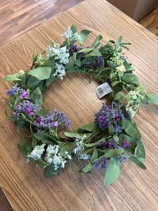 lot 3742 image: Audreys floral wreath, 17 inch diameter