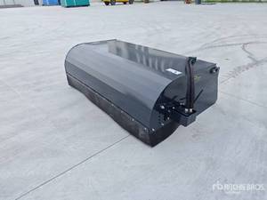 lot 41016 image: Arteer 72in Skid Steer Broom Sweeper  SS-72W