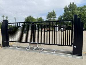 lot 44002 image: 20 ft x 8 ft Modern Electric Double Swinging Gate  DG17X-PSF-DZ