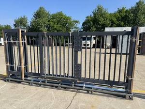 lot 44006 image: 15ft - 20ft  Electric Sliding Heavy Duty Security Gate  PF204G