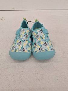 lot 10074 image: Disney Mickey Mouse Tropical Water Shoes Size 131
