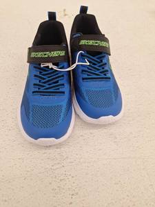 lot 10092 image: Skechers Boys Athletic Sneakers Blue Black, Size 3