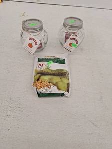 lot 10161 image: Kilner Preserve Jars and Mrs Wages Bread Butter Pickle Mix Set