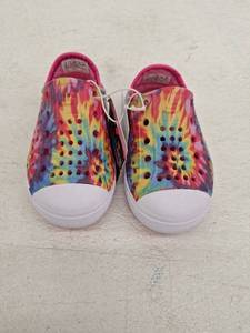lot 10182 image: Tie Dye Canvas Slip-On Sneakers, Little Kids, Size 6