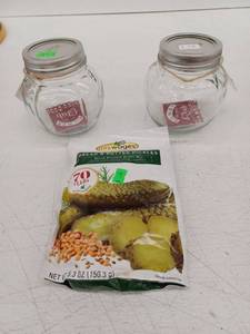 lot 10263 image: Mason Jar Set with Pickle Mix Package