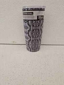 lot 10287 image: Roughneck Insulated 20 oz Cup with Lid