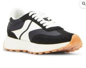 lot 11682 image: Steve Madden Womens Athletic Jogger Sneaker