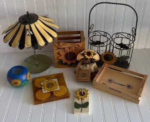 lot 109 image: Sunflower Home Decor Collection