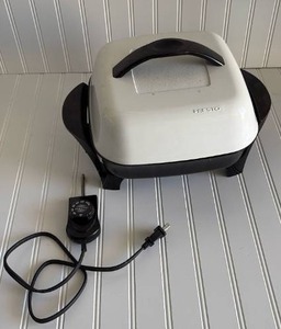 lot 137 image: Presto Electric Griddle with Temperature Control