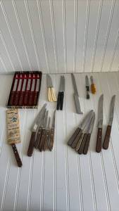 lot 141 image: Steak Knifes