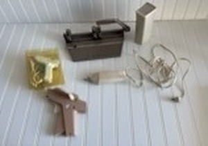 lot 161 image: Craft lot