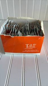 lot 167 image: Tan Towel Self-Tanning Towelettes Box